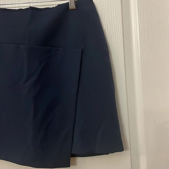 NWT Bailey 44 Navy Blue Mini Skirt Size Small - Picture 2 of 8
